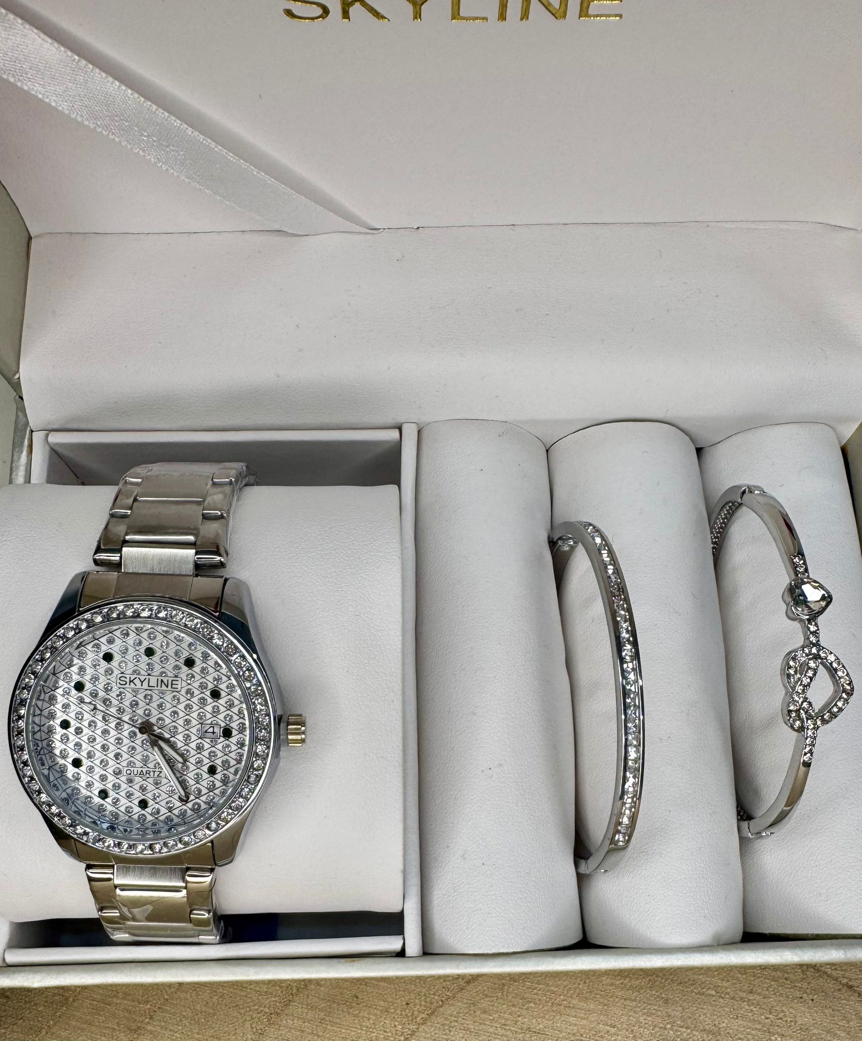 Conjunto Reloj y Pulsera Plateado