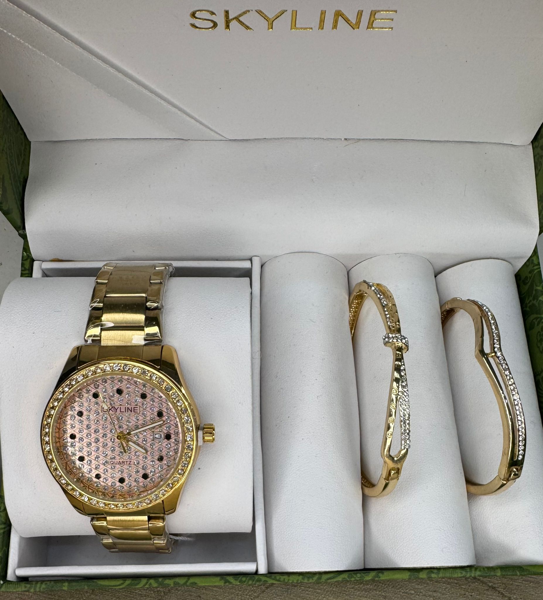 Conjunto Reloj y Pulsera Dorado